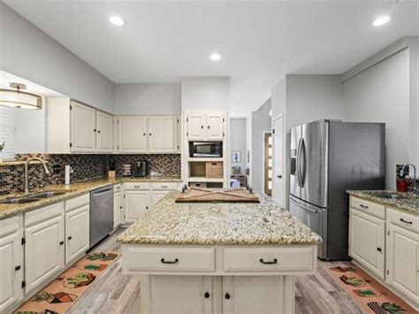 skyline countertops and cabinets